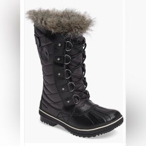 Women's Sorel Tofino Black Quilted Faux Fur Waterproof Winter Boots Size 6.5